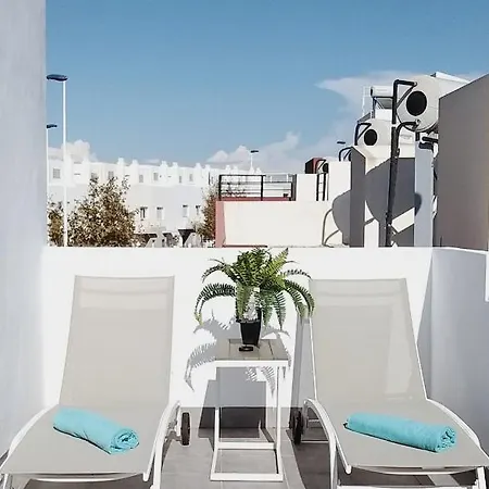Modern Townhouse In Torrevieja, Costa Blanca Apartment *